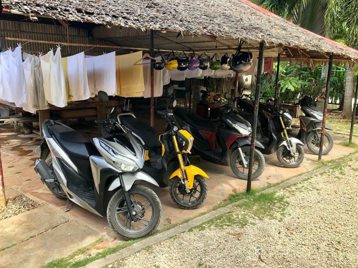 House @Bohol Garden Homes パングラオ エクステリア 写真